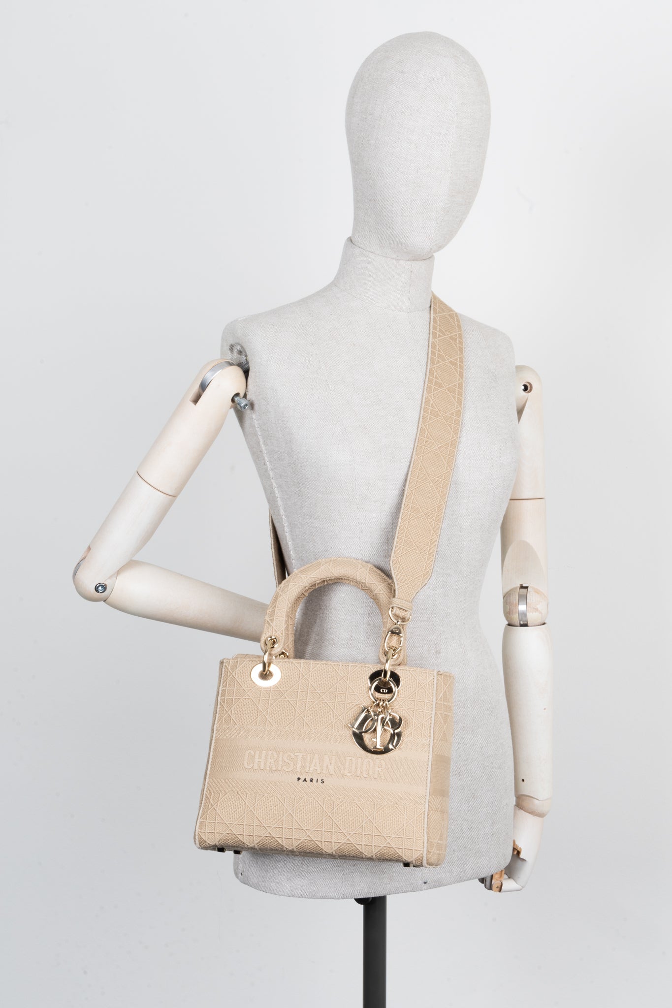 CHRISTIAN DIOR Lady Dior D-Lite Cannage Canvas Sand