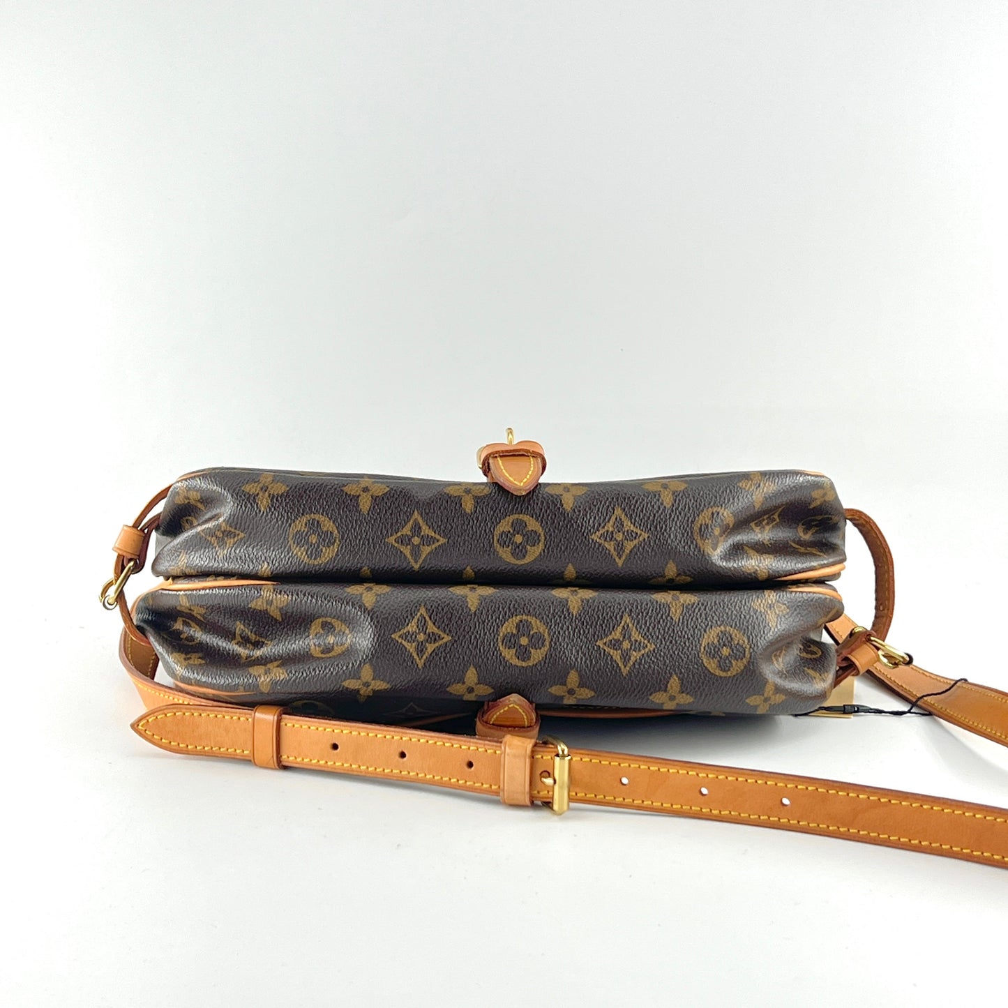 Louis Vuitton Saumur28 Crossbody Bag TWS