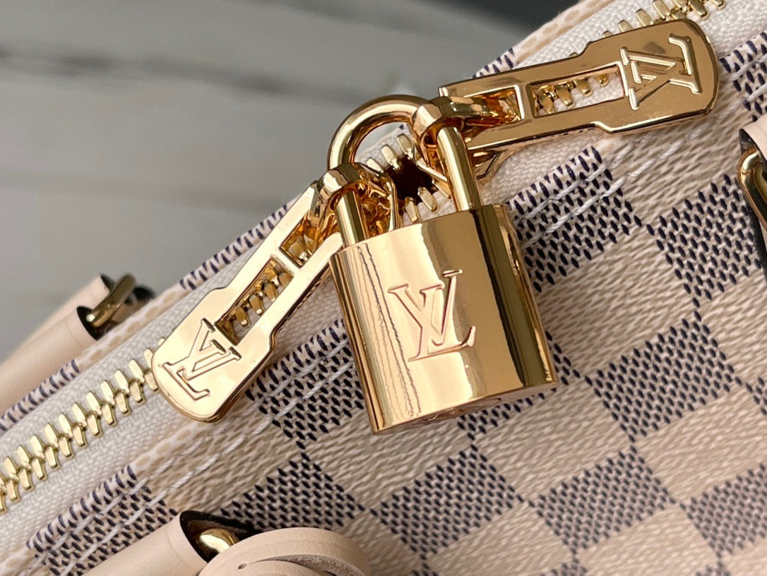 LB647 Alma BB Handbag / HIGHEST QUALITY VERSION