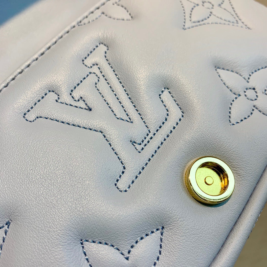 LB665 Wallet on Strap Bubblegram / HIGHEST QUALITY VERSION / 7.9 x 4.7 x 2.4 inches