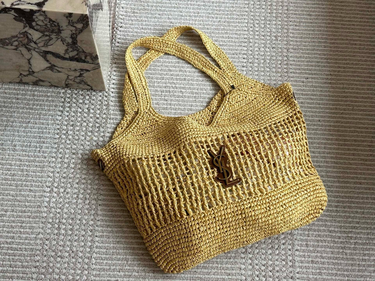 YSK407 Icare in Raffia /  18.1" X 16.9" X 2"