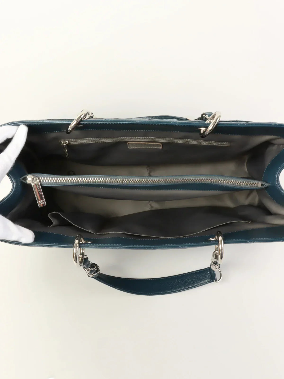 CHANEL Around 2013 Made Caviar Skin Cc Mark Stitch Chain Tote Bag Indigo Blue