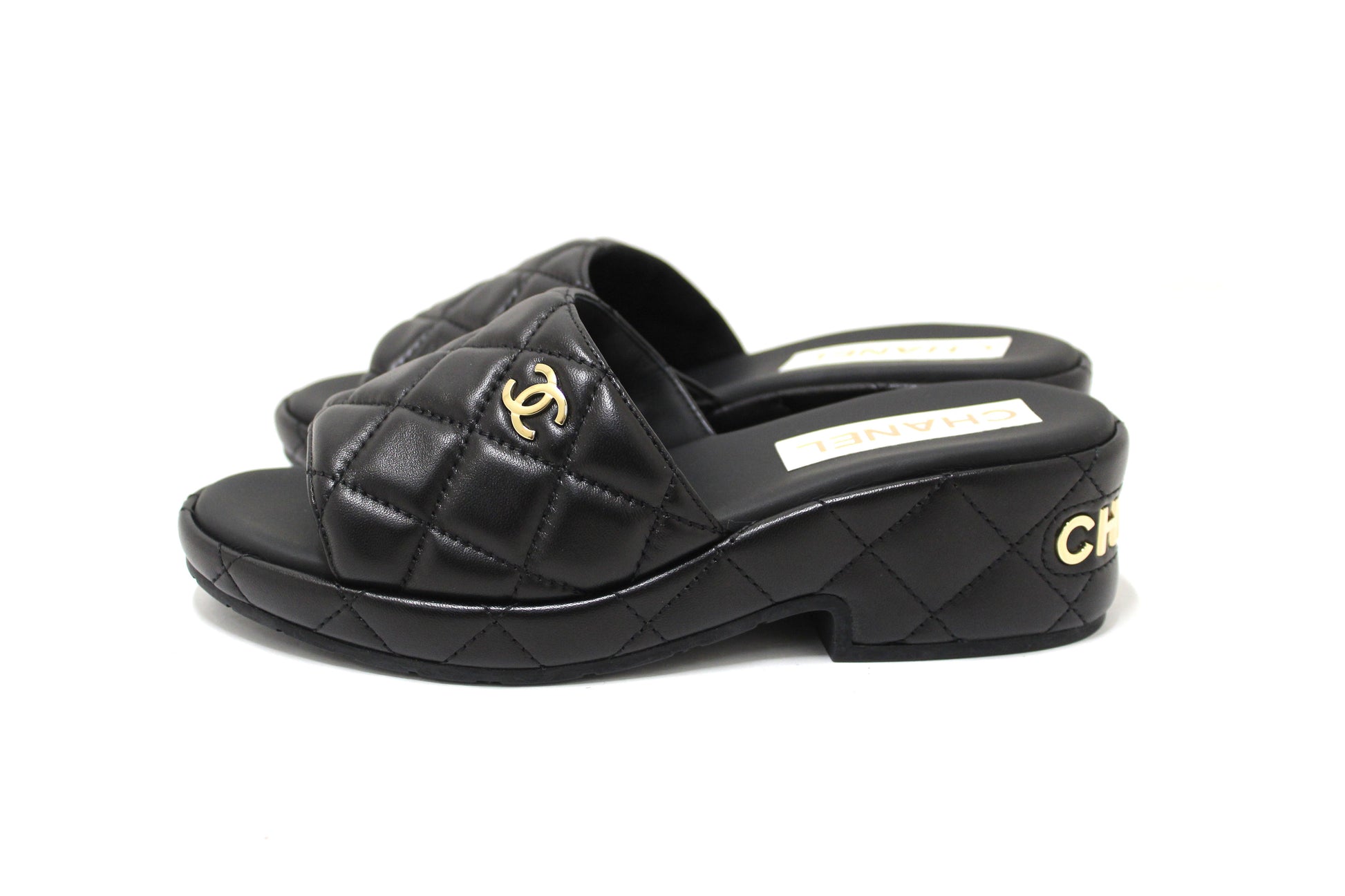 Chanel Black Quilted Lambskin Leather Platform Slide Size 36 | Italystation.com