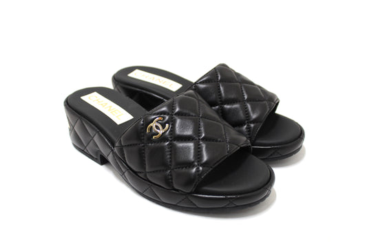 Chanel Black Quilted Lambskin Leather Platform Slide Size
