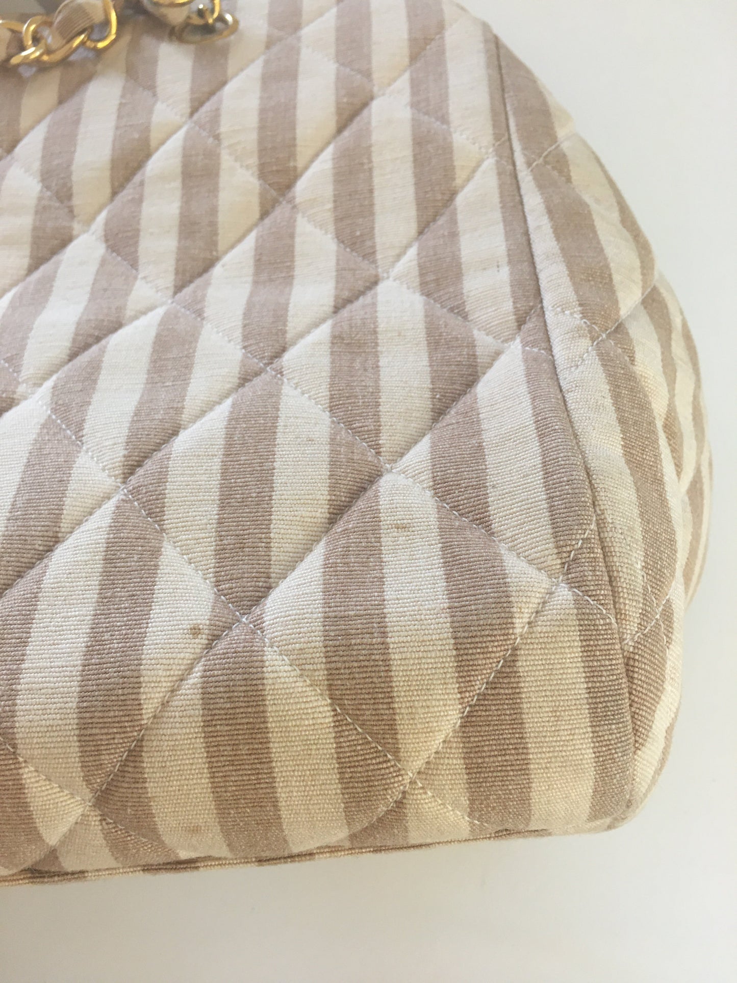 CHANEL Shoulder Bag in Beige Fabric