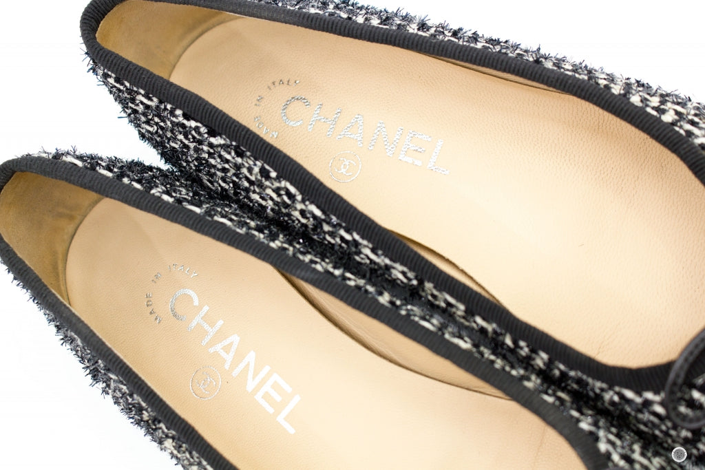 Chanel Ballerinas Lurex Fabric  Black white Fabric 37 Flat
