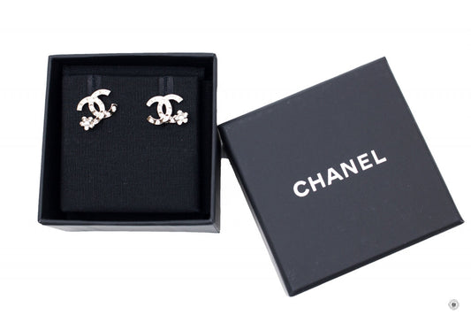 Chanel AB B CC Logo With Crystals  Silver / NF Silver .XCM Earrings Shw