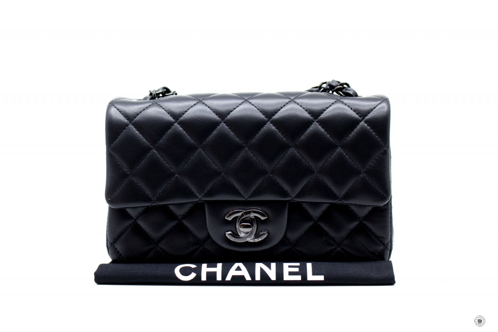 Chanel A B Classic CC Flap  Black /  Lambskin Shoulder Bags Bkhw