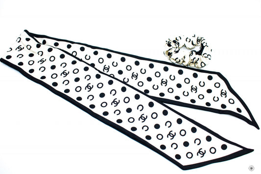 Chanel AAB Hair Accessories Ivory/black Fabric Others