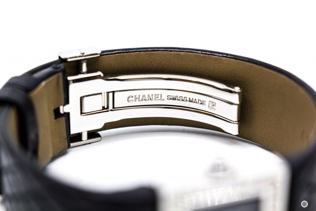 Chanel Boy-friend Acier Etanche M Quartz With Diamonds Black Leather Circumference  CM Watches Shw