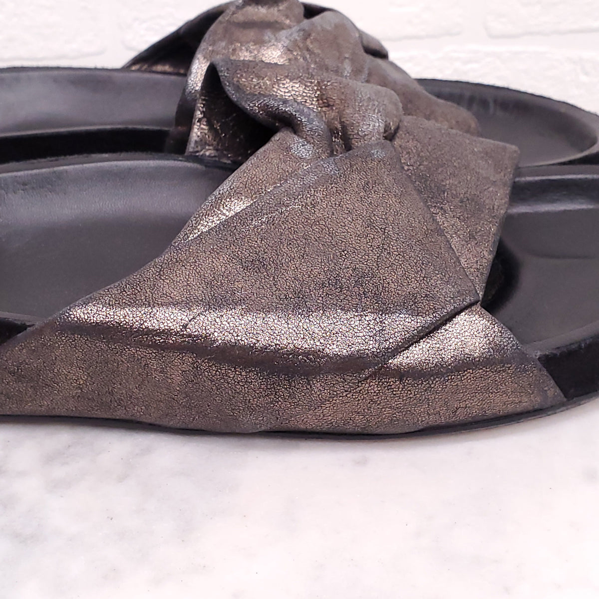 ISABEL MARANT METALLIC GOLD LEATHER SLIDES - SIZE 39
