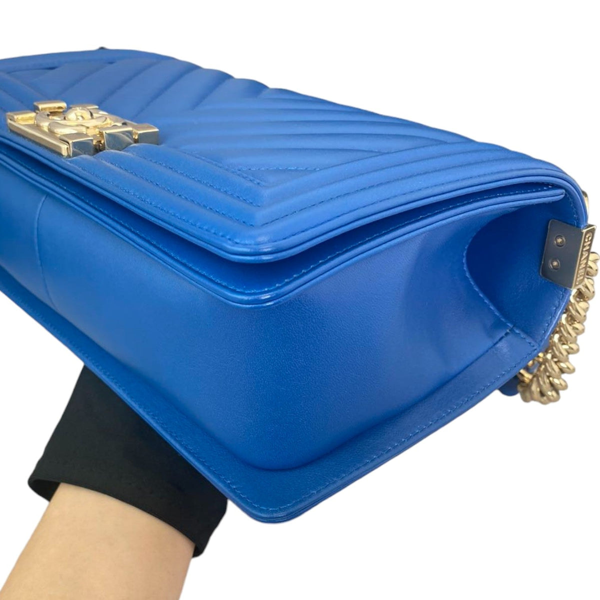 Old Medium Boy Flap Lambskin Quilted Blue GHW