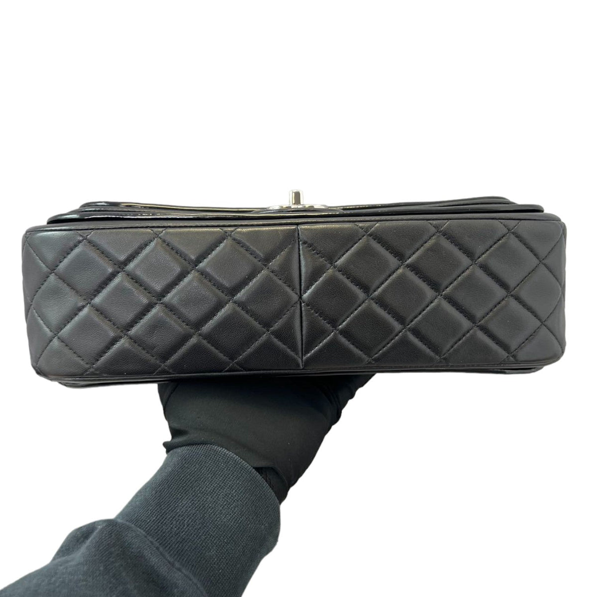Jumbo Twist Flap Patent Quilted Black SHW