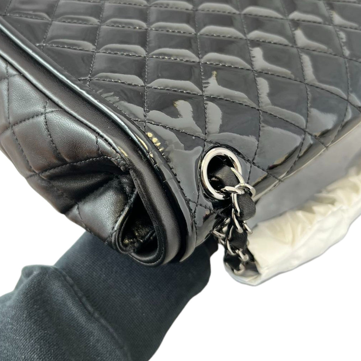 Jumbo Twist Flap Patent Quilted Black SHW