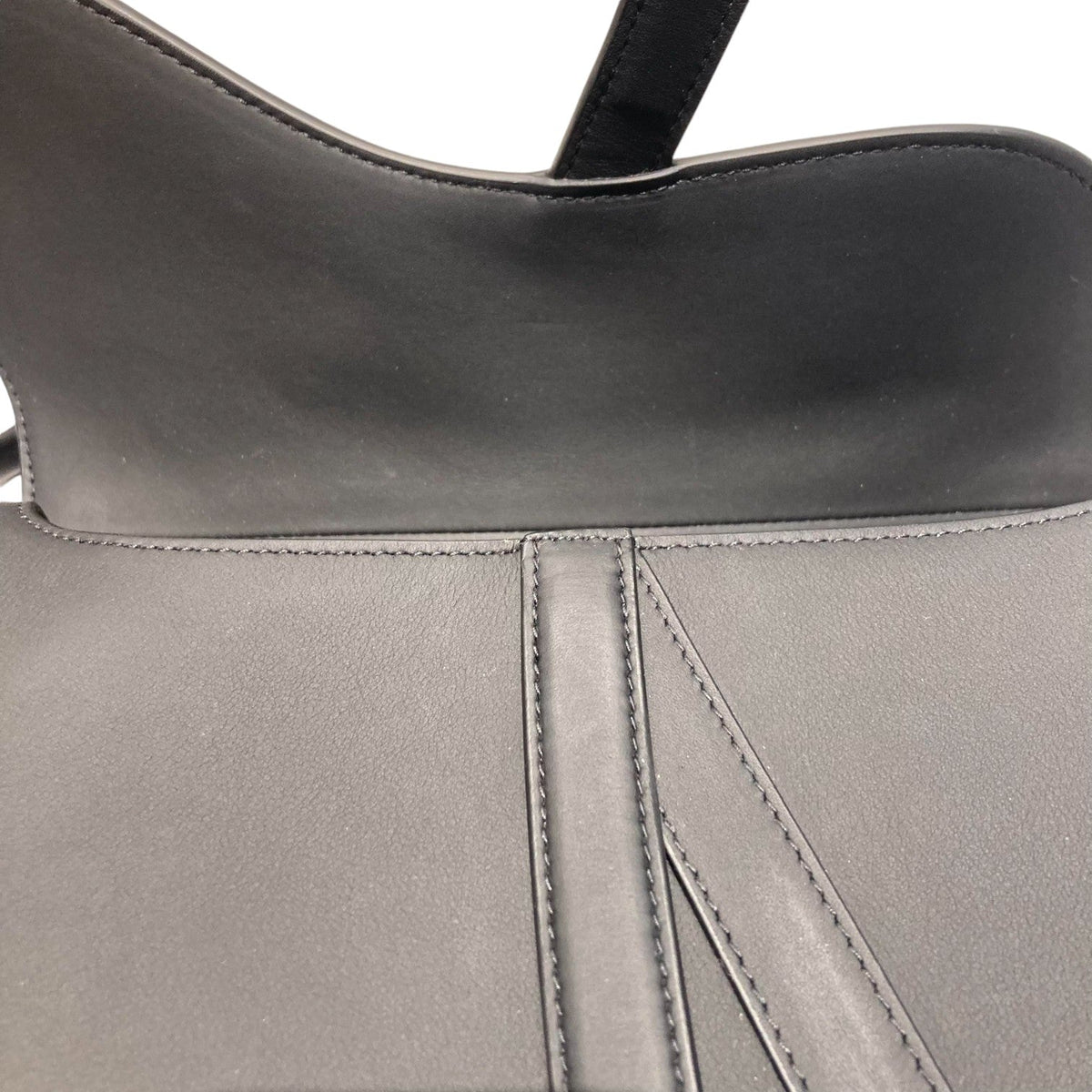 Saddle Bag Ultra Matte Calfskin Black BHW