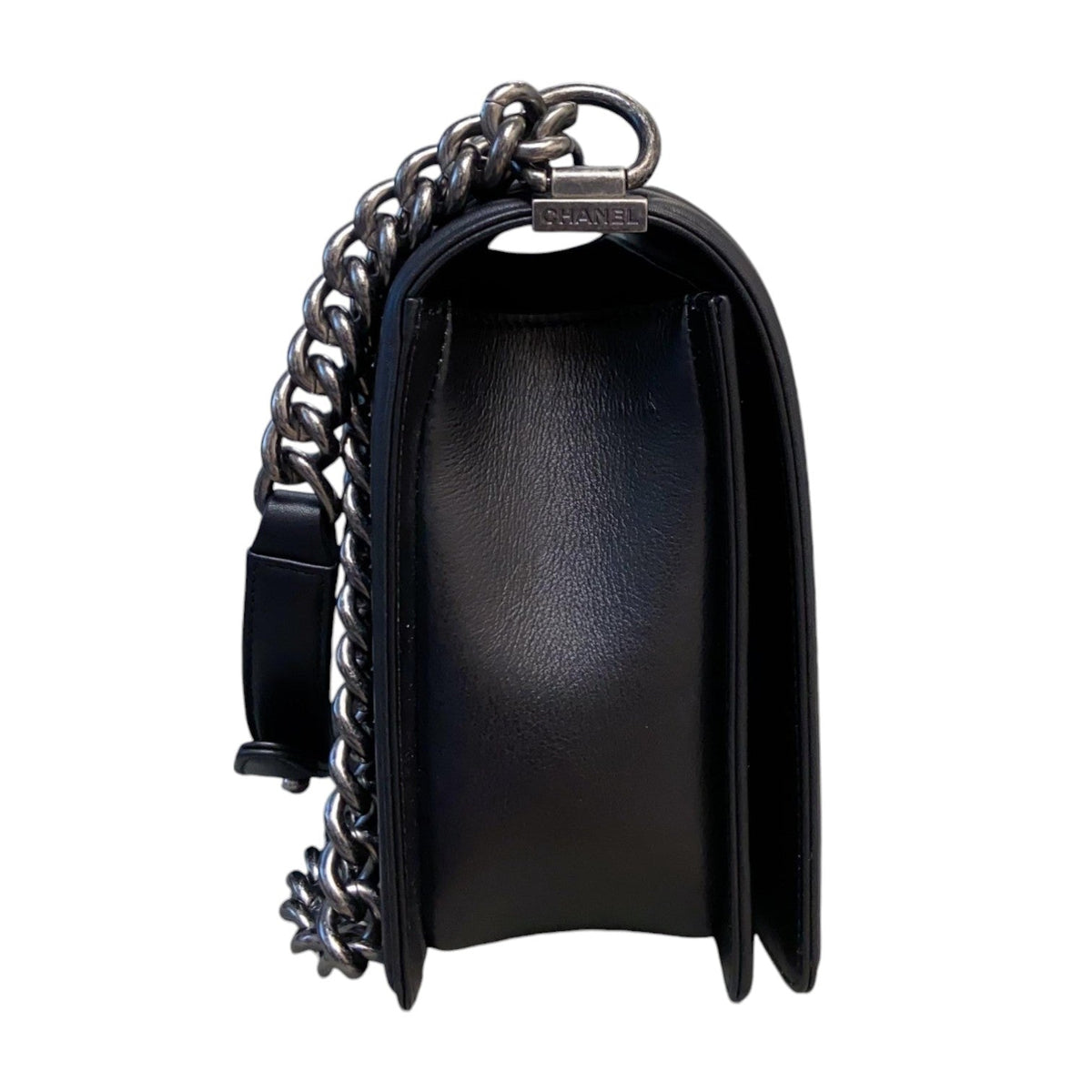 New Medium Boy Flap Calfskin Chevron Black RHW