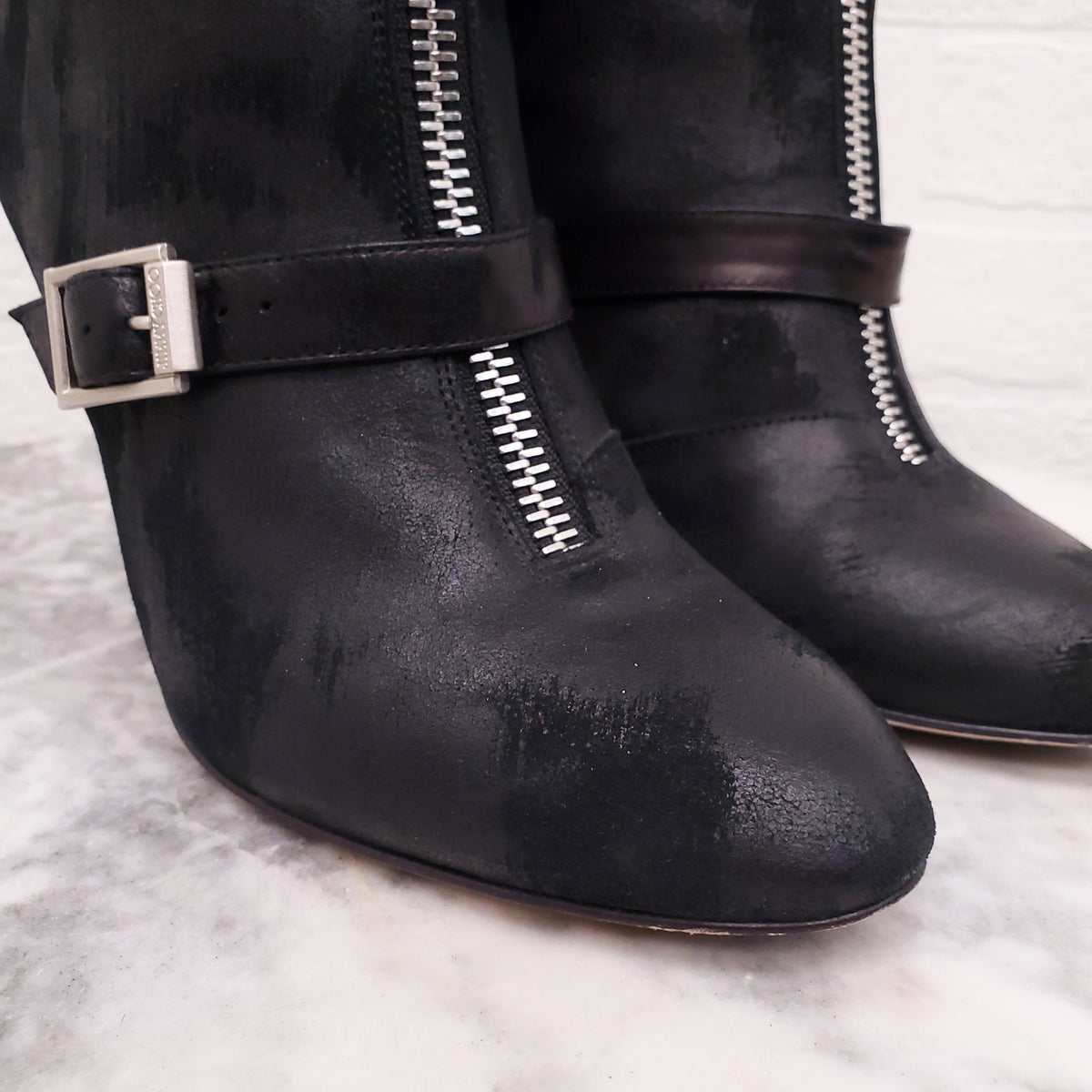 JIMMY CHOO BLACK LEATHER HEELED BOOTS WITH BUCKLE - SIZE 38.5