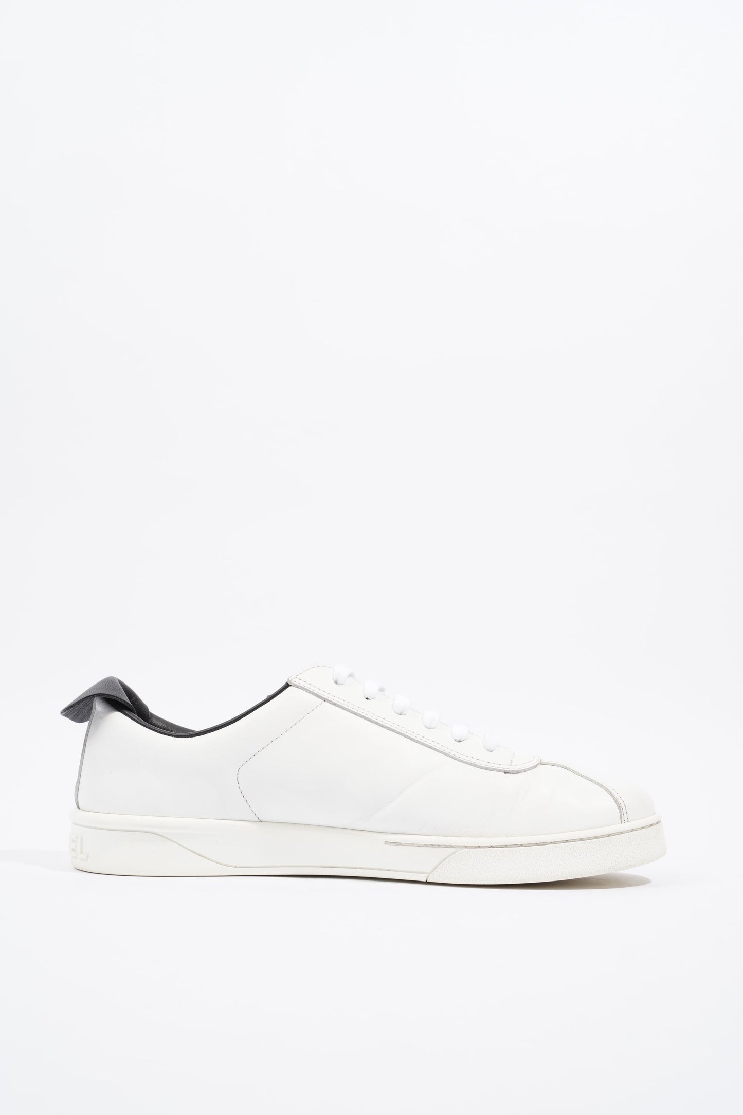 Chanel CC Logo Lace Up White   Black Leather EU 41.5 UK 8.5