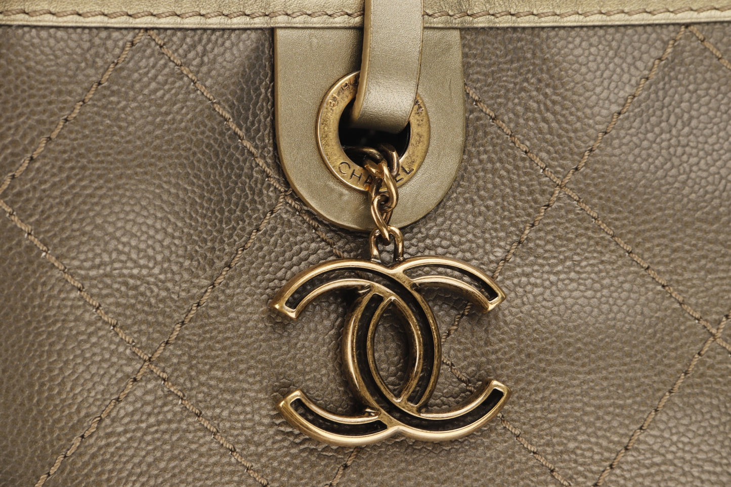 CHANEL SHOPPING FEVER TOTE (2032xxxx) WILD STITCH KHAKI CAVIAR LEATHER GOLD HARDWARE, WITH POUCH, , DUST COVER & BOX