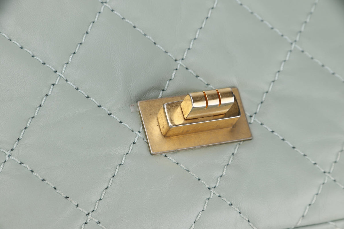 CHANEL REISSUE 227 (2539xxxx) MINT GREEN CALFSKIN GOLD HARDWARE, WITH , DUST COVER & BOX