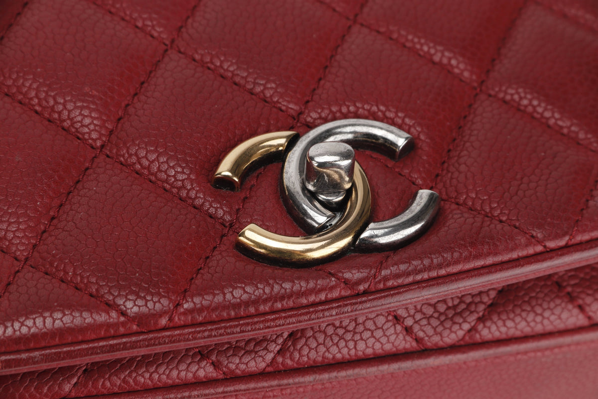 CHANEL POCKET FLAP MESSENGER BAG 26CM (2322xxxx) RED CAVIAR LEATHER GOLD & SILVER HARDWARE, WITH , NO DUST COVER