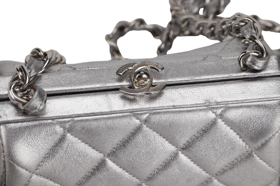 CHANEL VINTAGE TIMELESS FRAME BAG MINI QUILTED SILVER METALLIC LAMBSKIN SILVER HARDWARE (458xxxx)