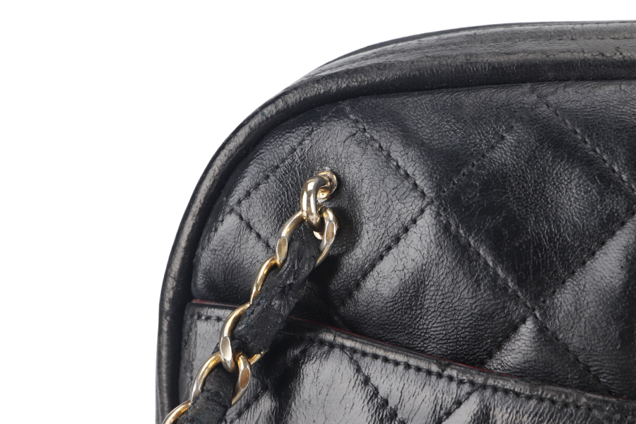 CHANEL VINTAGE CAMERA BAG (117xxxx) MEDIUM BLACK LAMBSKIN QUILTED GOLD HARDWARE NO DUST COVER