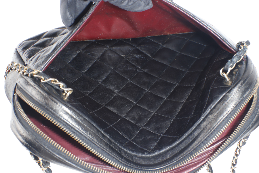 CHANEL VINTAGE CAMERA BAG (117xxxx) MEDIUM BLACK LAMBSKIN QUILTED GOLD HARDWARE NO DUST COVER