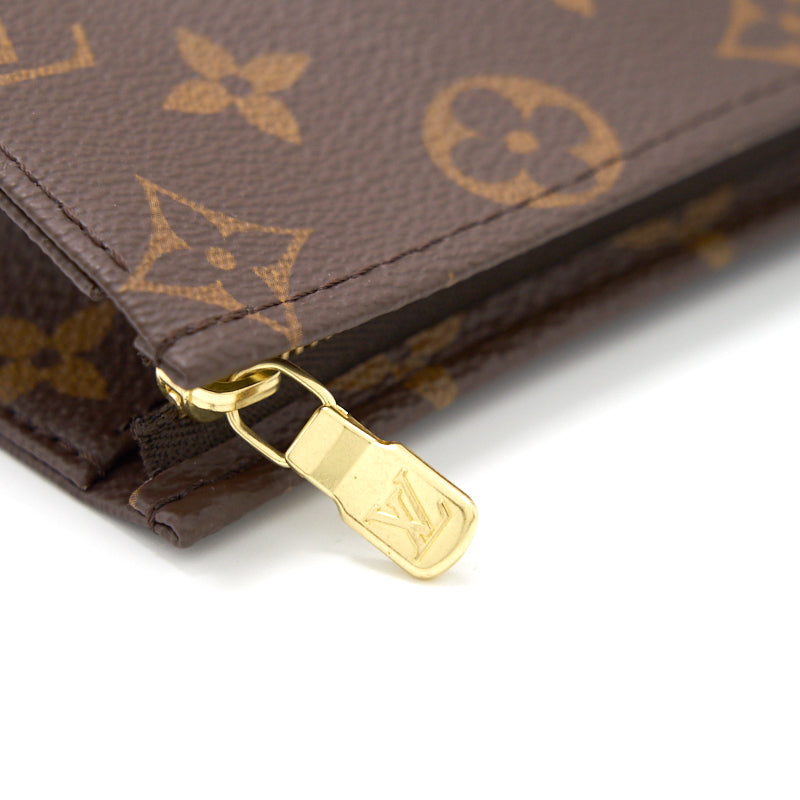 Louis Vuitton toiletry pouch 19