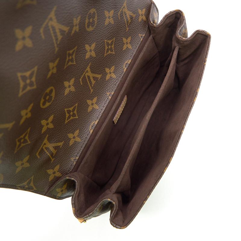 Louis Vuitton Pochette Metis Monogram Canvas Crossbody Bag