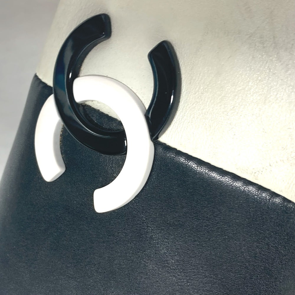 CHANEL Shoulder Bag leather white By color CC COCO Mark WChain