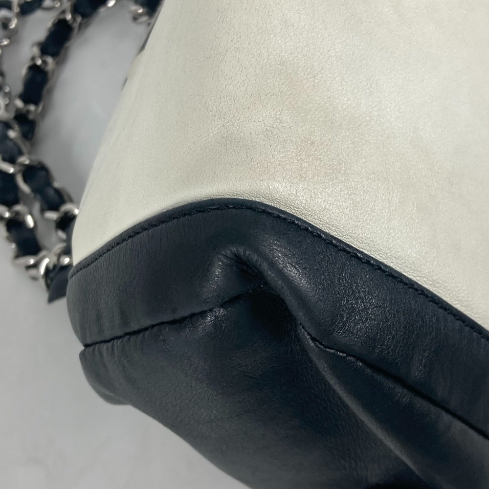 CHANEL Shoulder Bag leather white By color CC COCO Mark WChain