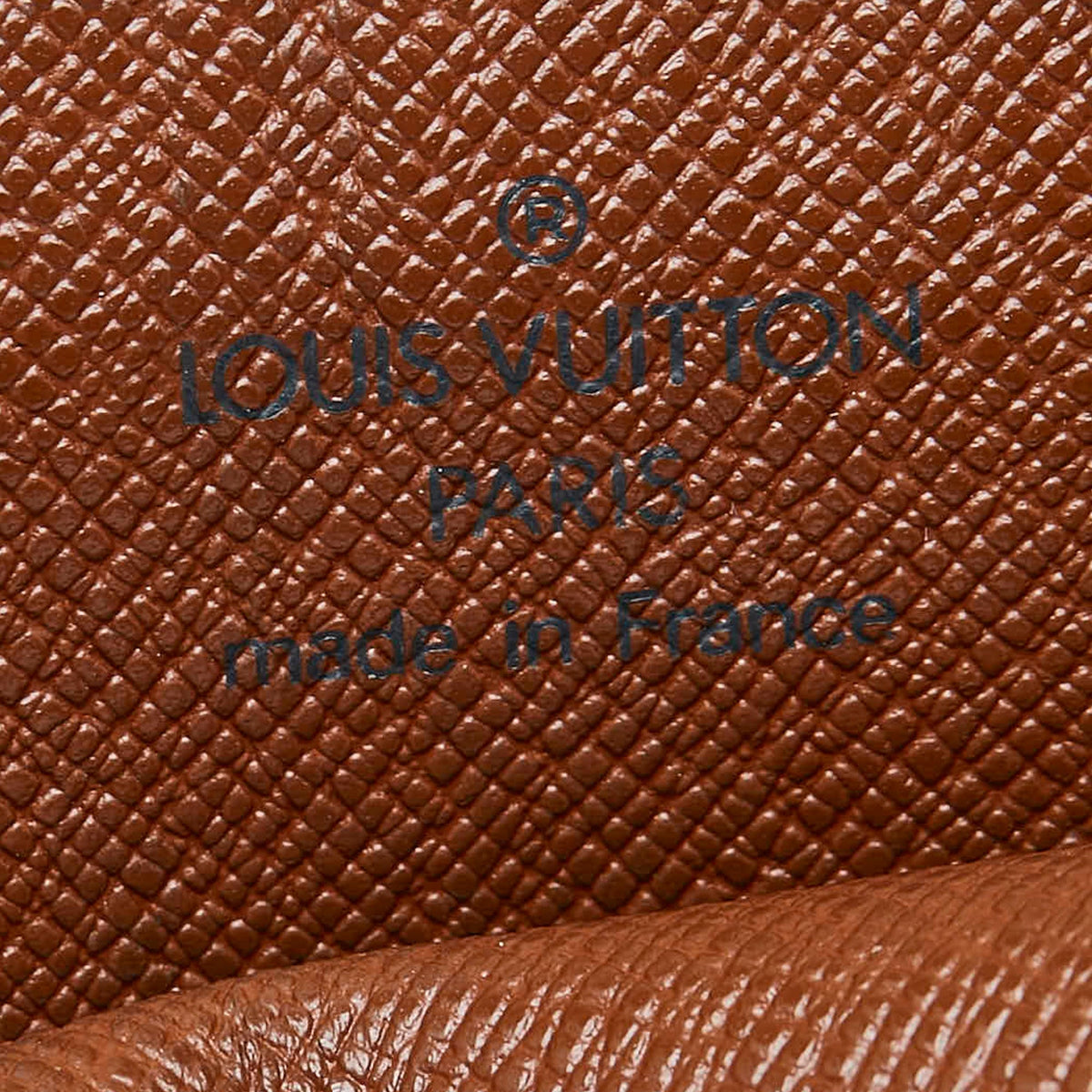 Louis Vuitton Porte-Monnaie Round Coin Monogram Canvas