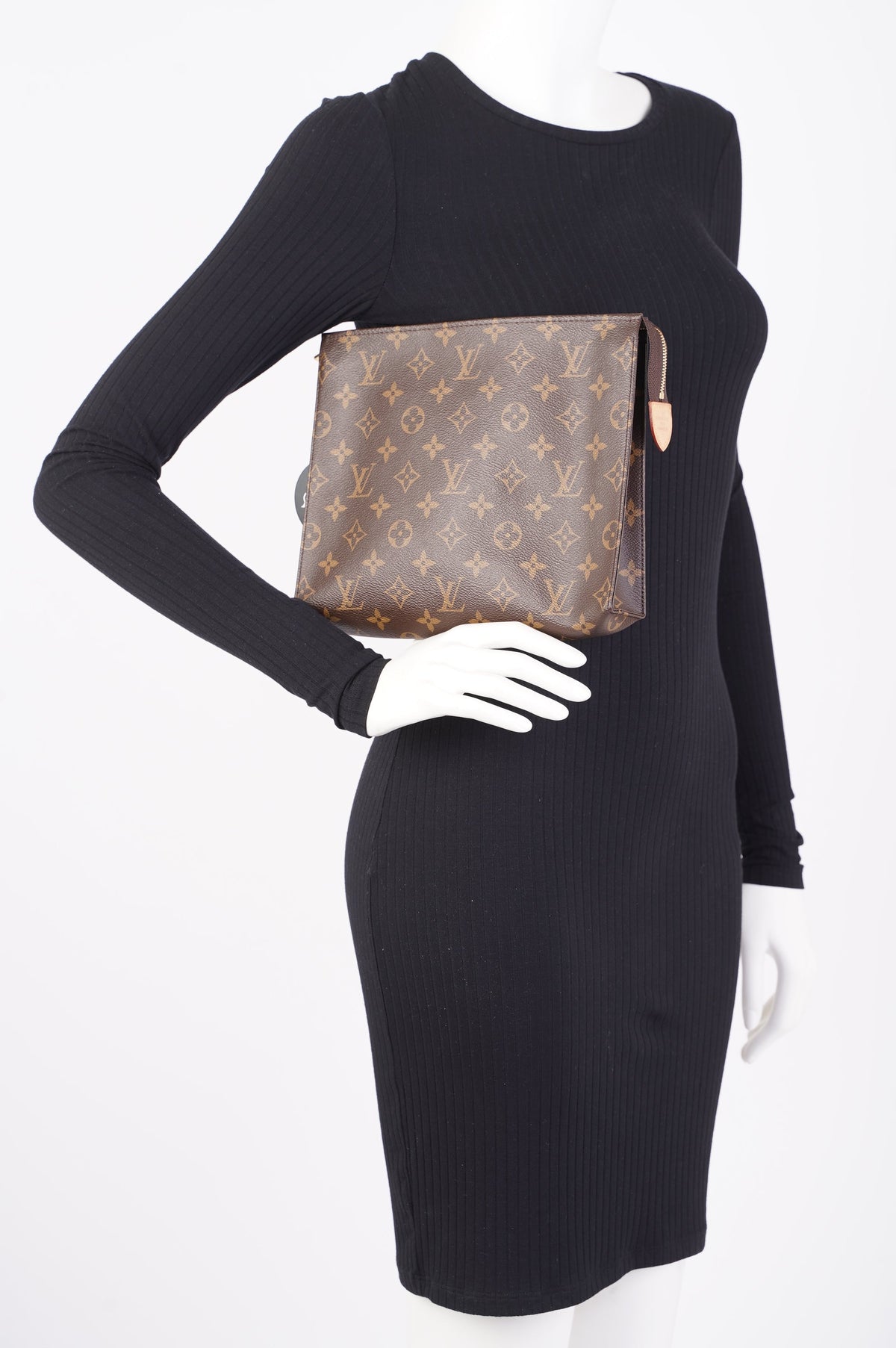 Louis Vuitton Toiletry Pouch Monogram Canvas 26