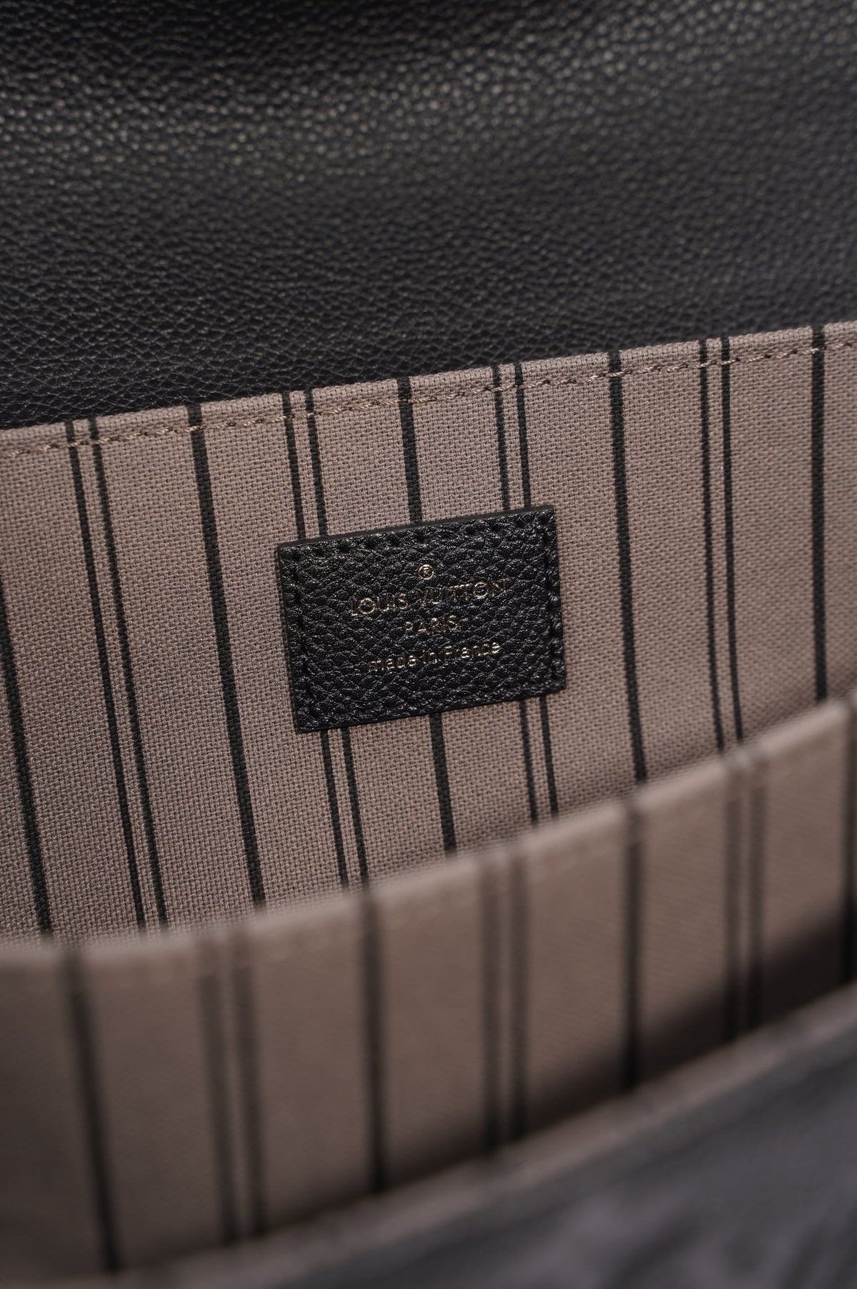 Louis Vuitton Pochette Metis Black Empreinte Leather