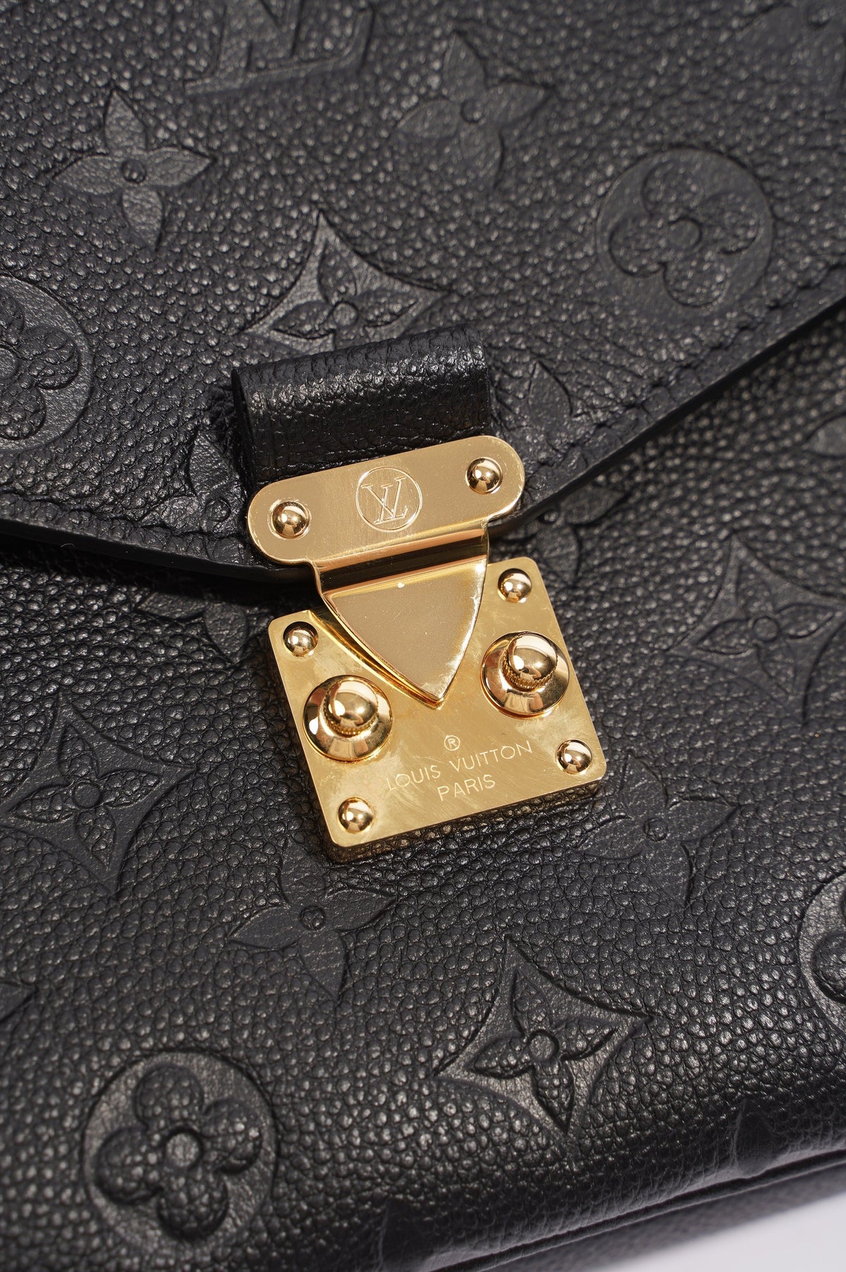 Louis Vuitton Pochette Metis Black Empreinte Leather