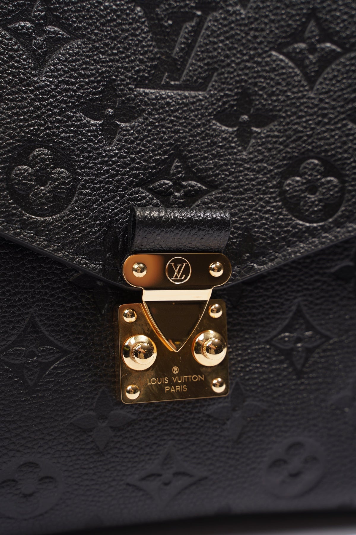 Louis Vuitton Pochette Metis Black Empreinte Leather