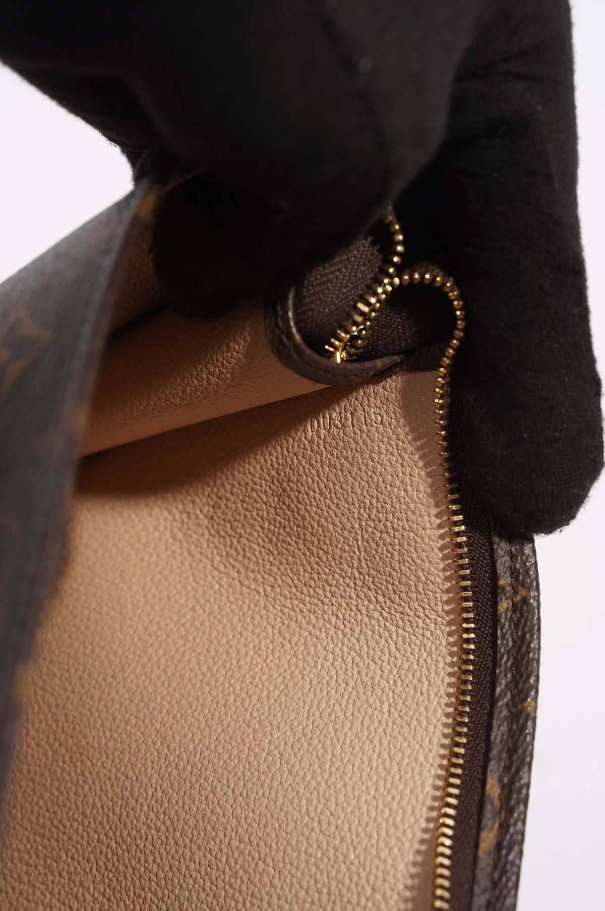 Louis Vuitton Toiletry Monogram Canvas 26