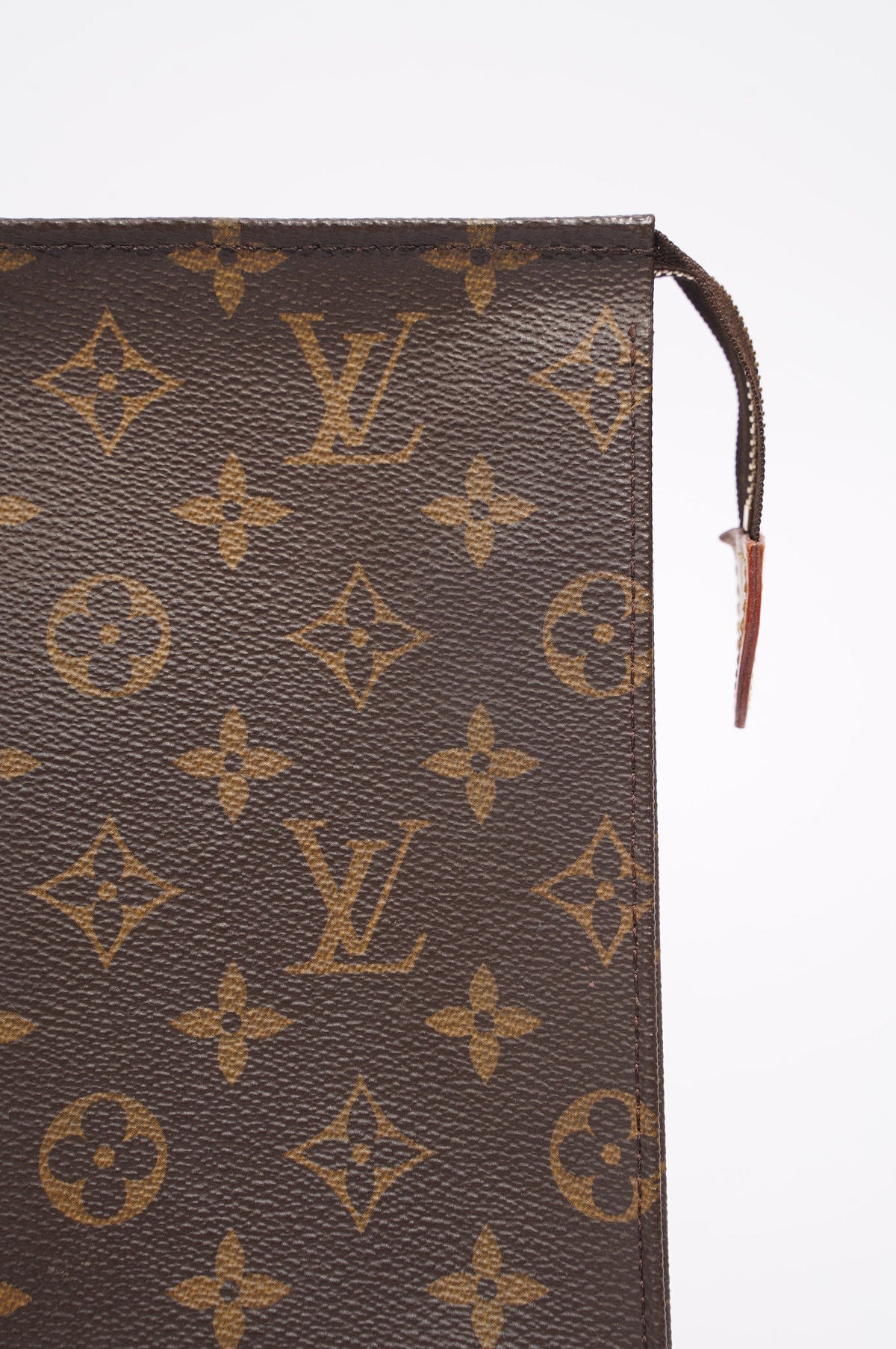 Louis Vuitton Toiletry Monogram Canvas 26