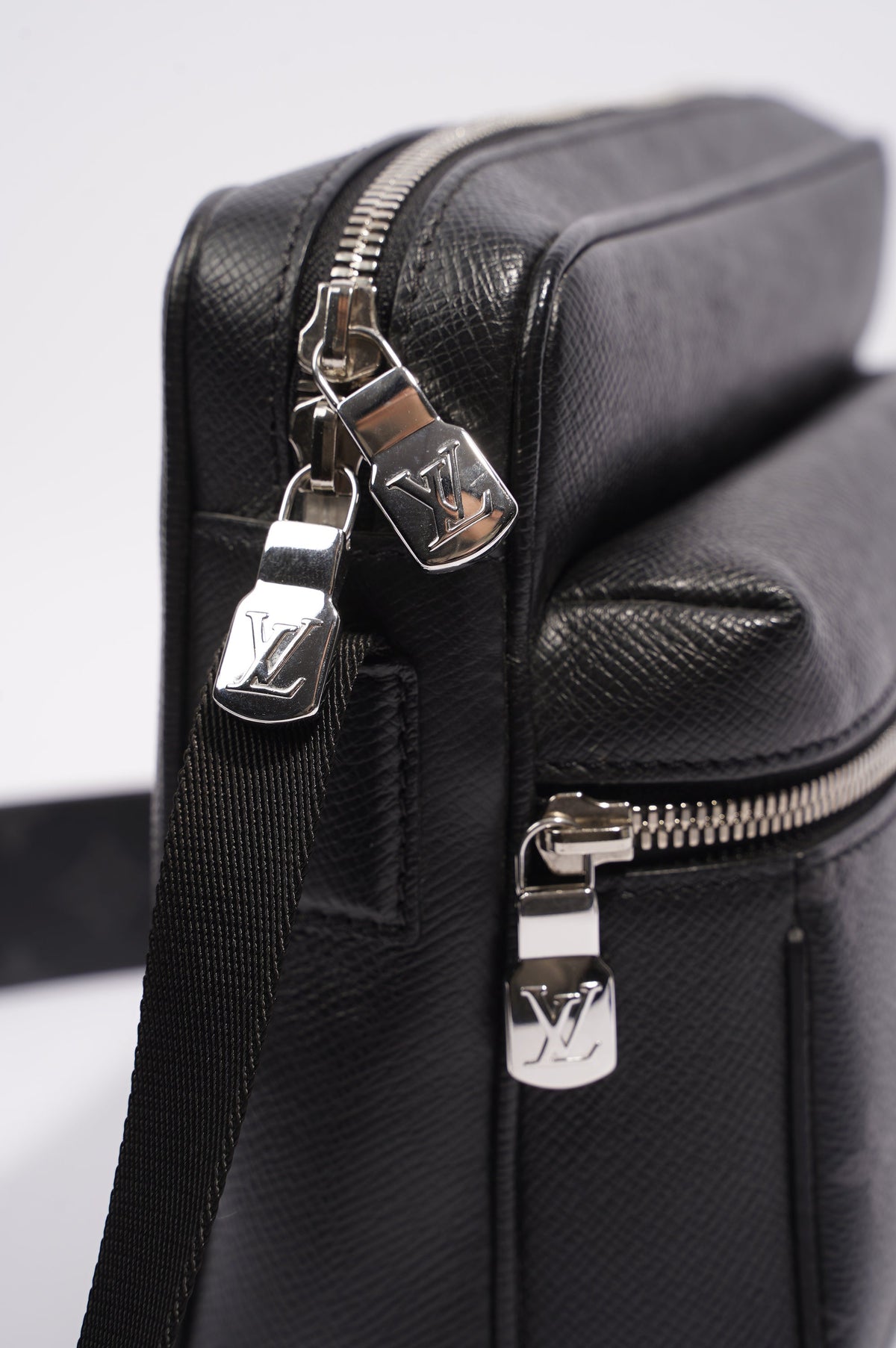 Louis Vuitton Outdoor Messenger Bag Monogram Eclipse Canvas