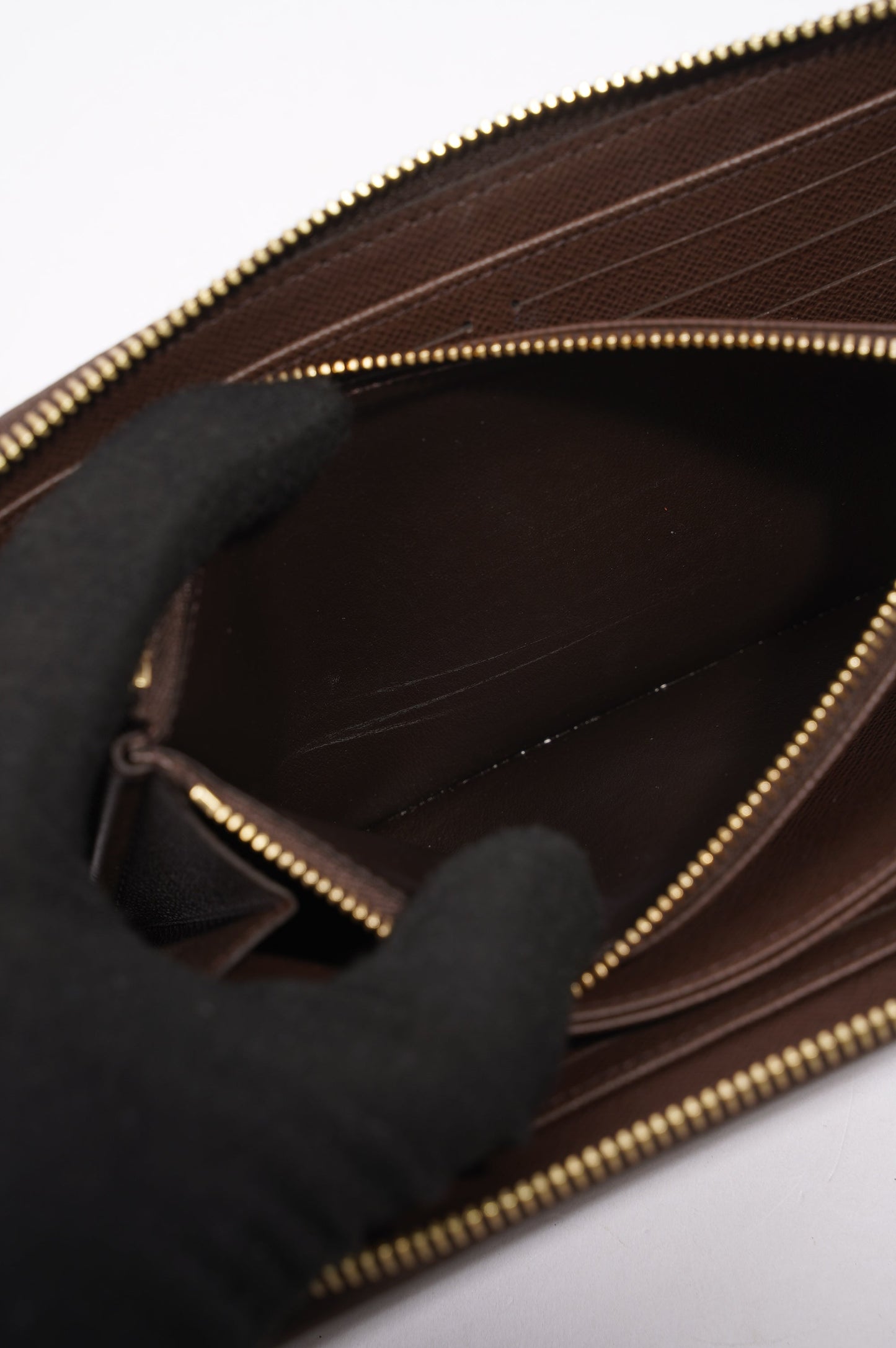 Louis Vuitton Zippy Wallet Damier Ebene Canvas