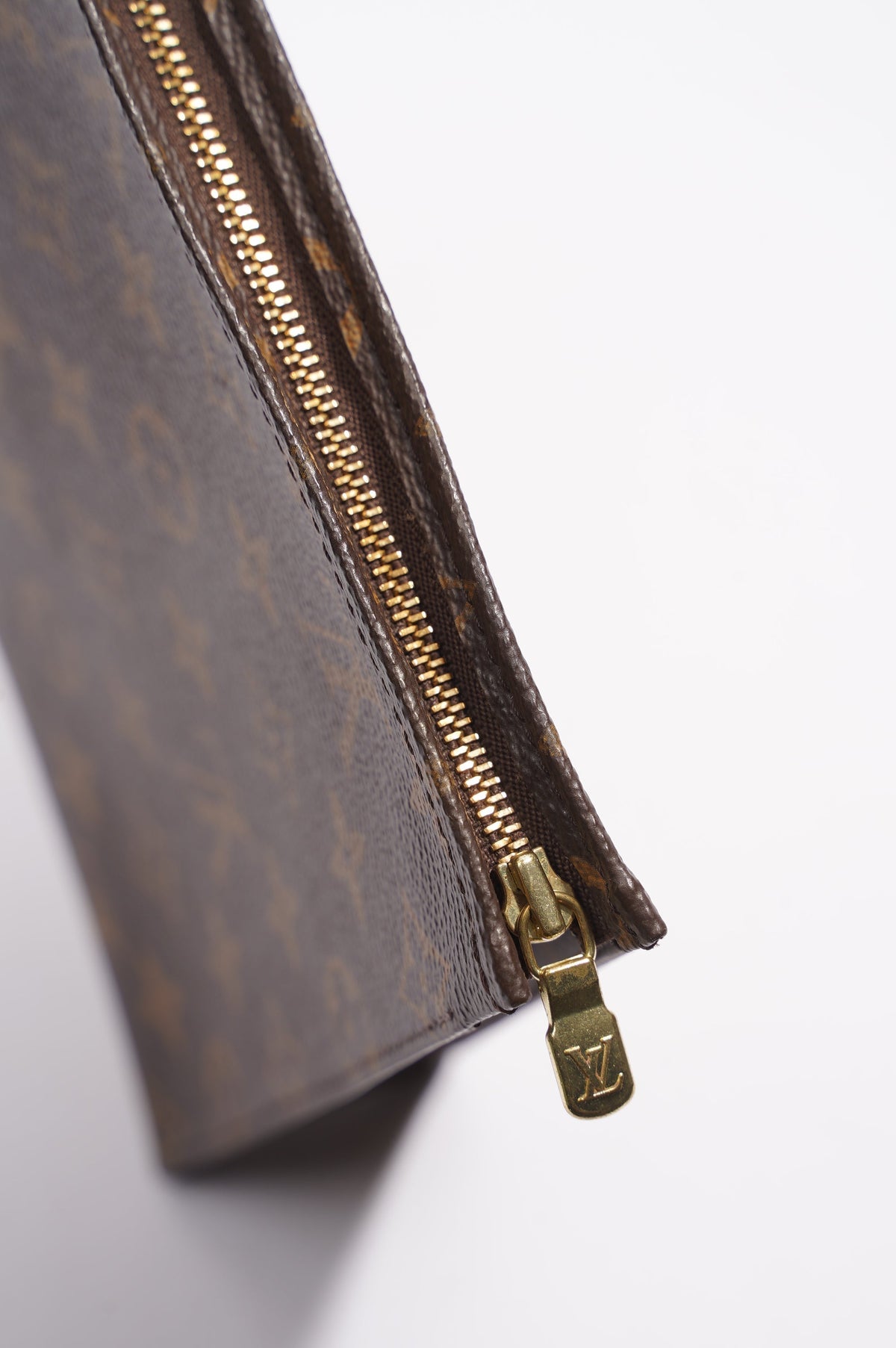 Louis Vuitton Toiletry Pouch Monogram Canvas 26