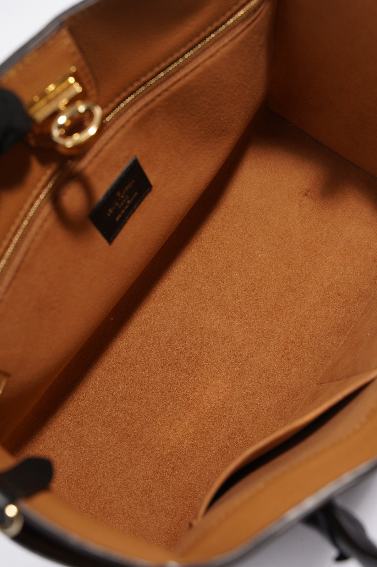 Louis Vuitton On My Side Black / Tan / Monogram Leather OS