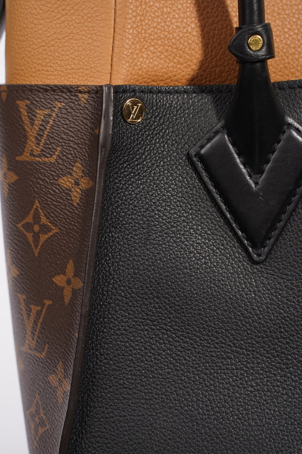 Louis Vuitton On My Side Black / Tan / Monogram Leather OS