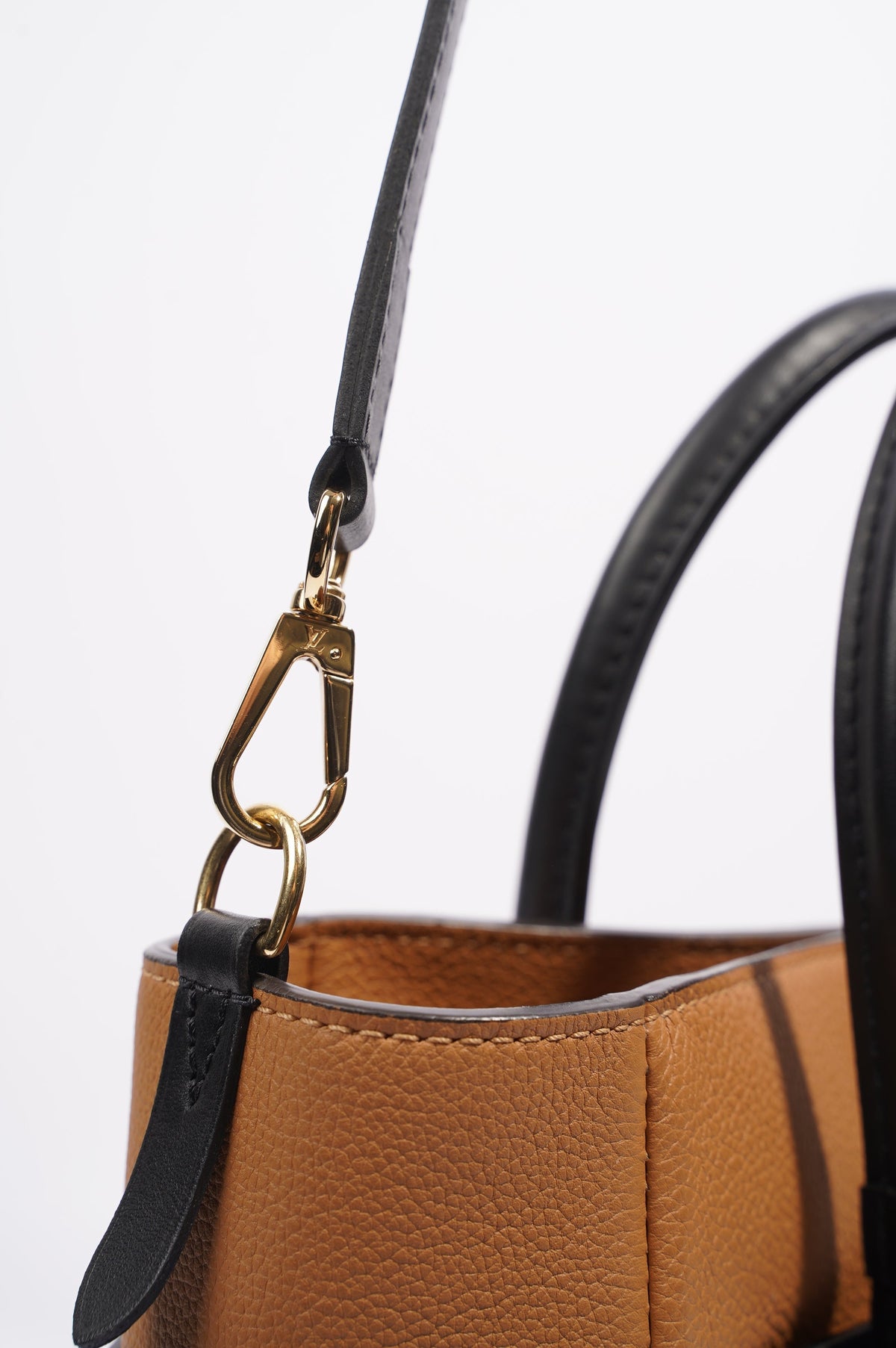 Louis Vuitton On My Side Black / Tan / Monogram Leather OS