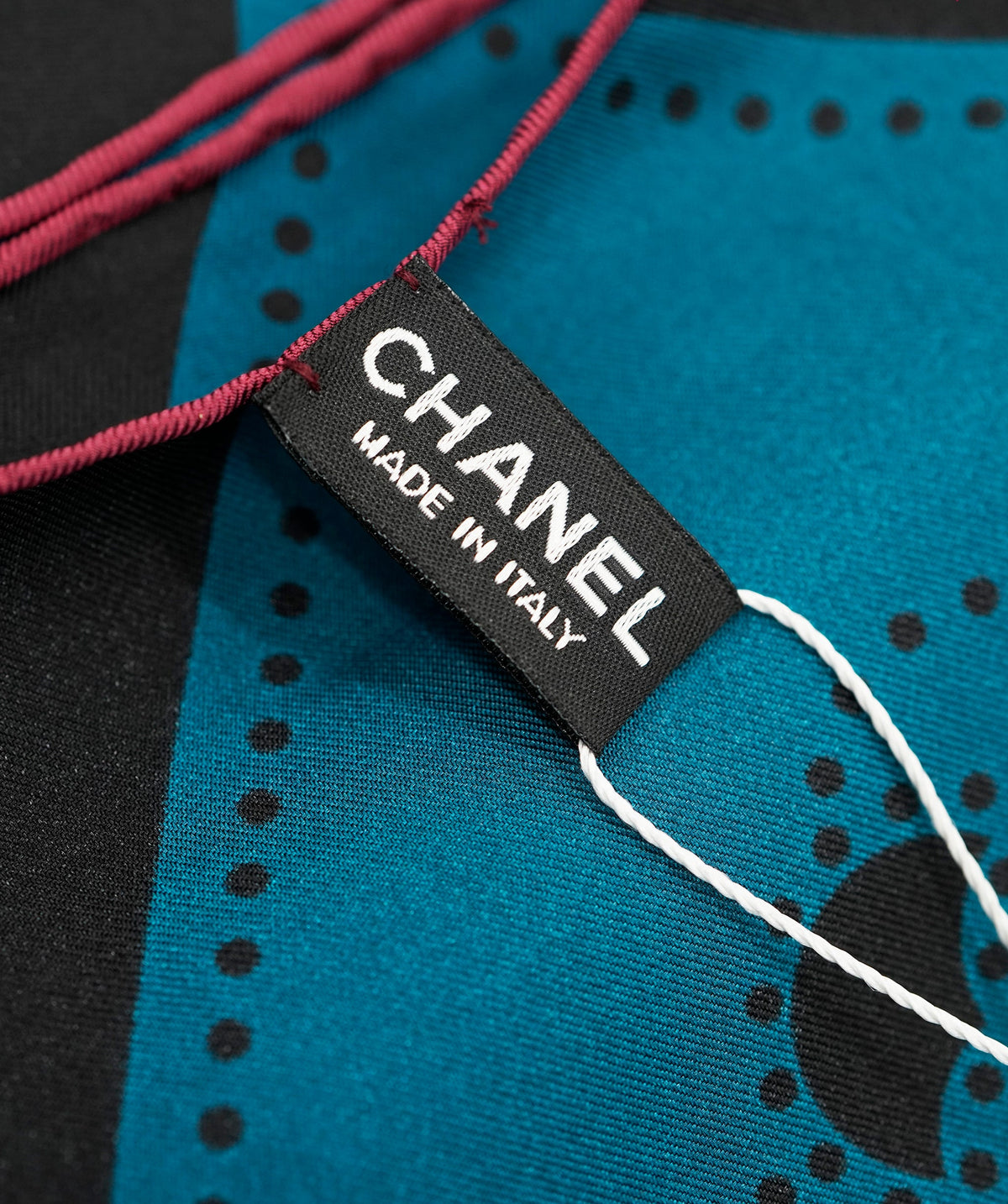 Chanel scarf silk brand new, blue with losanges DBXS3397