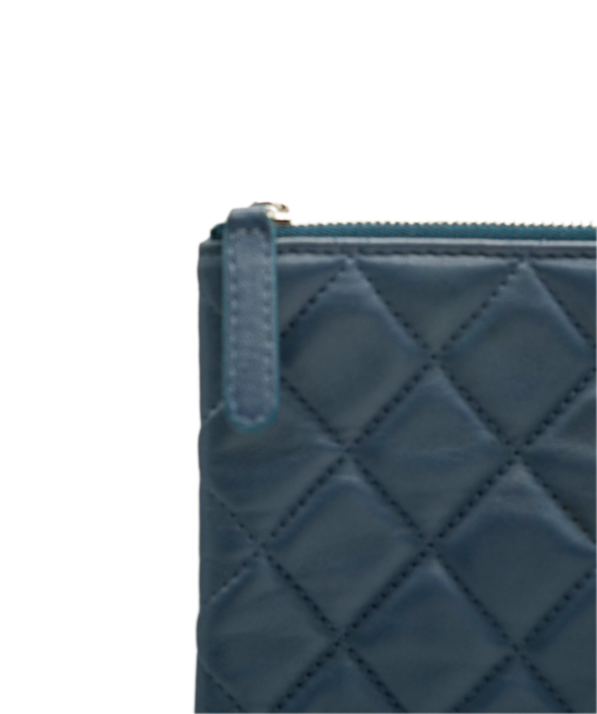 Chanel O Case large, navy with card , very good condition, 23058837 DBXS3368