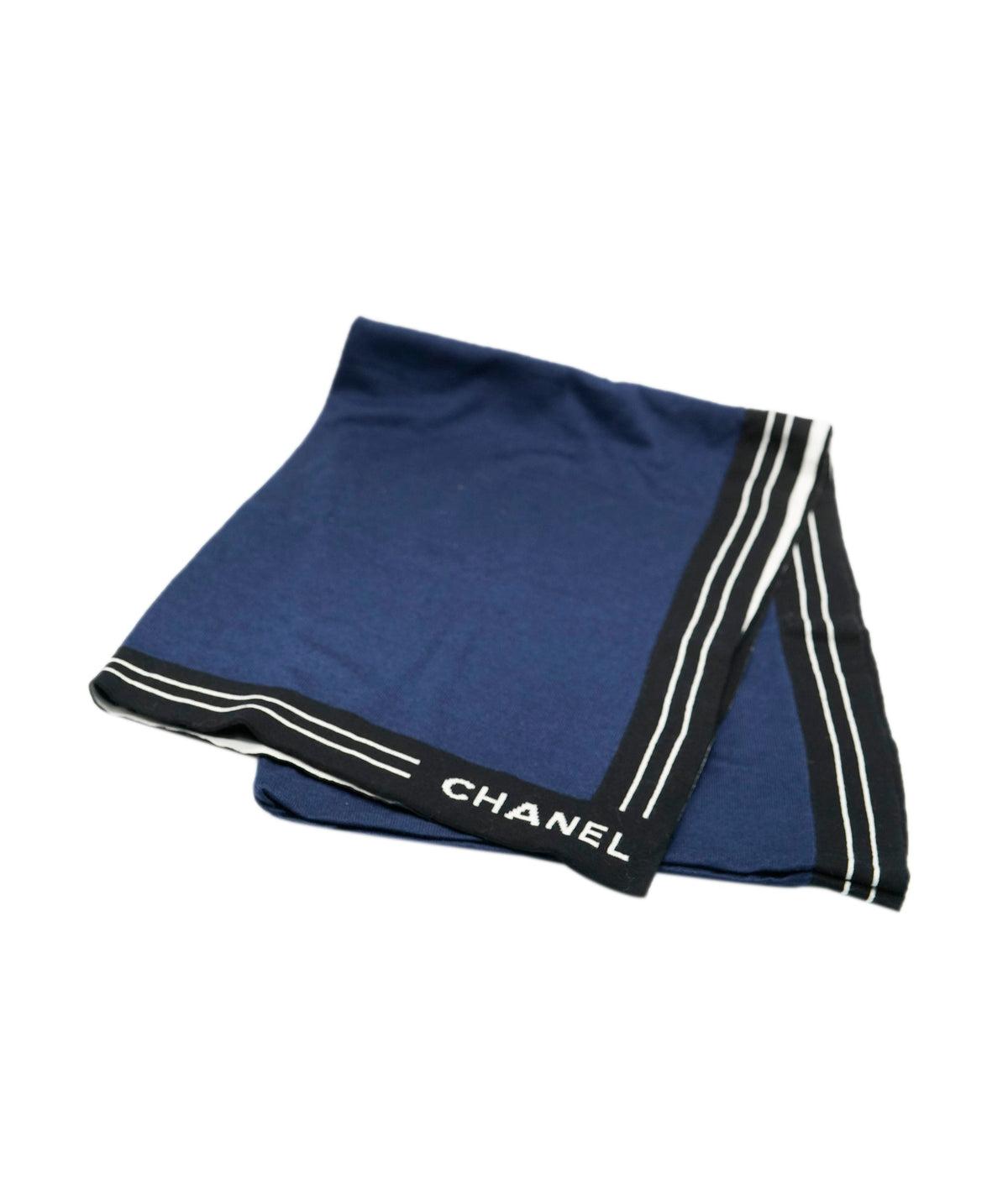 Chanel long navy with white contours  DXBS3775