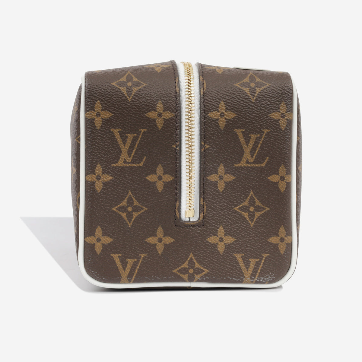 LVxNBA Cloakroom Dopp Kit Bag