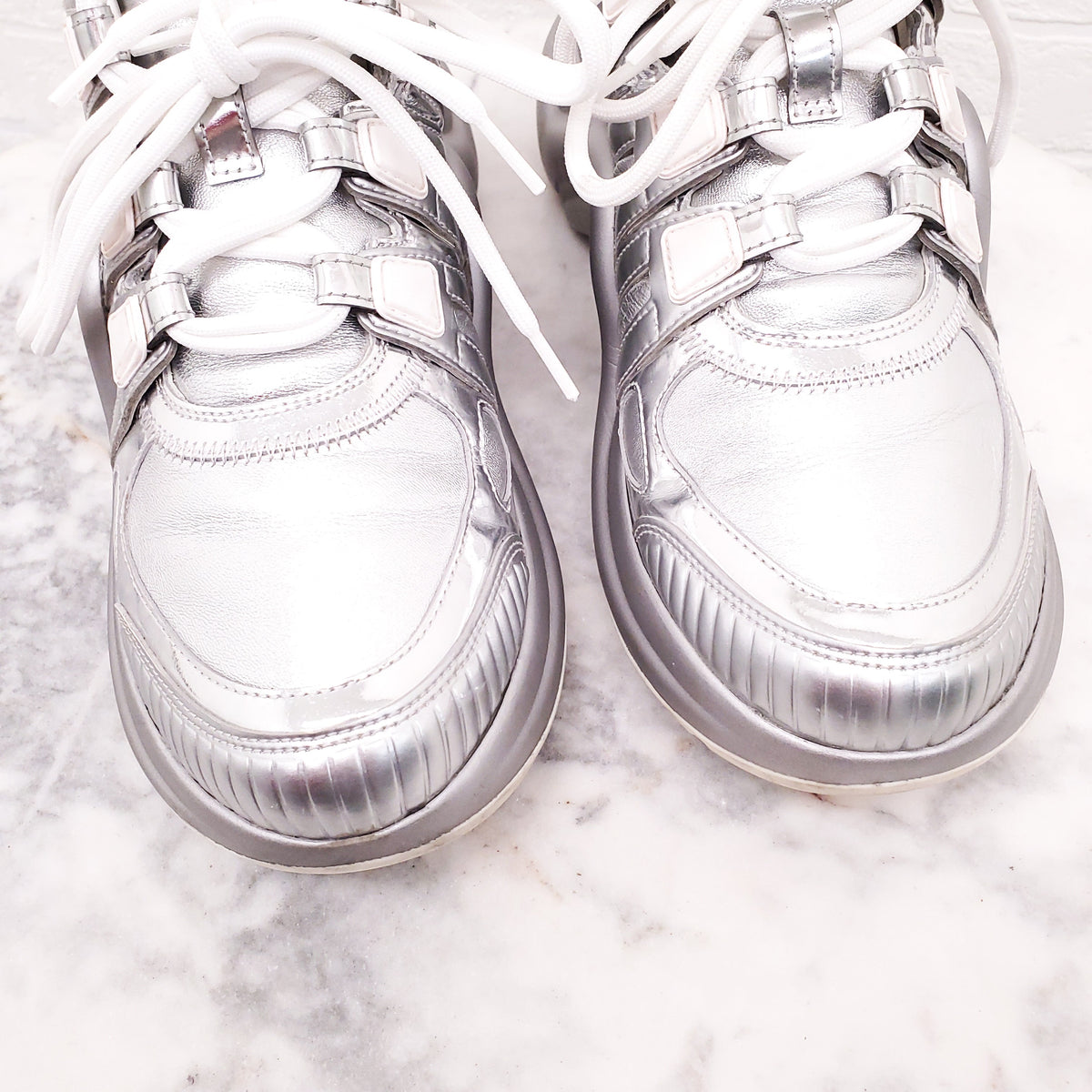 LOUIS VUITTON SILVER ARCH LIGHT CHUNKY SNEAKERS - SIZE 38
